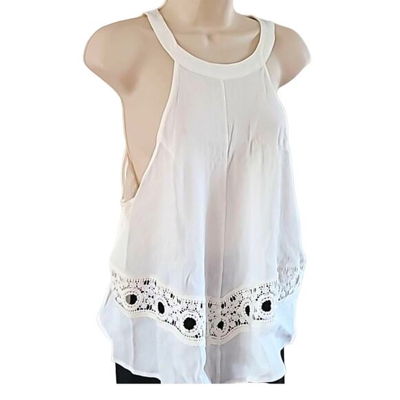 ASTR Women's Sleeveless Blouse with Crochet Embroidered Detail -Size Medium - Picture 5 of 7